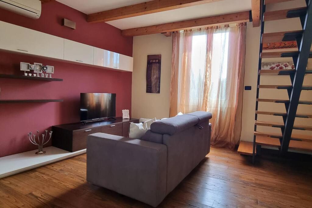 Appartamento La Casina Di Chiara Ливорно Экстерьер фото
